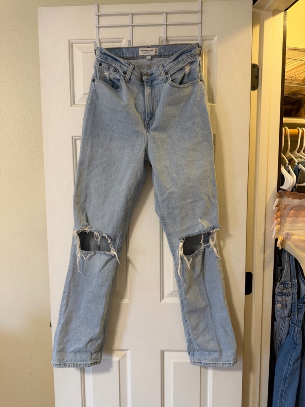 Abercrombie & Fitch 90s Straight Ultra High Rise Jeans (Curve Love)